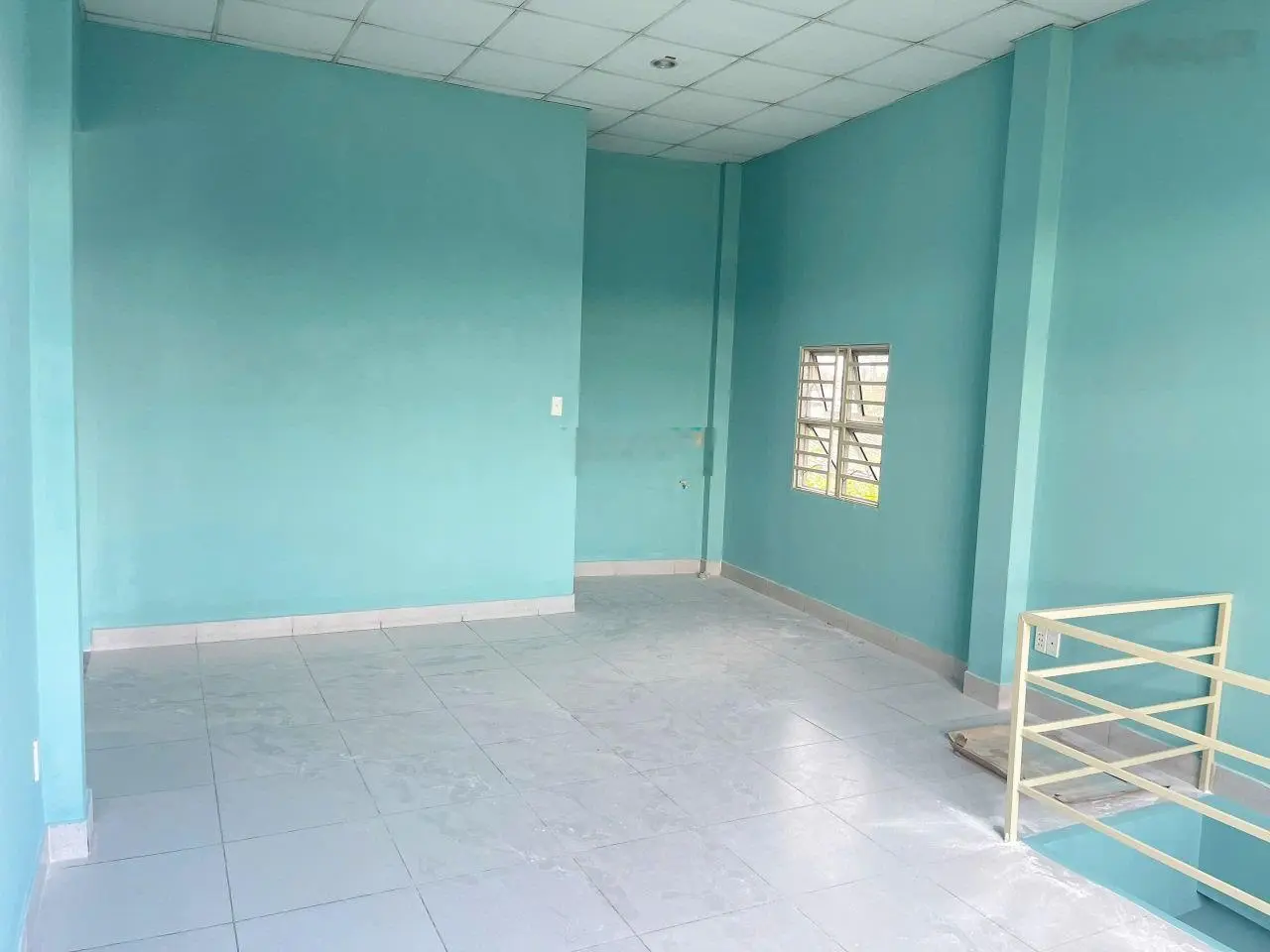 28m 1T1L ( 1ty650) P Tân Phú, TP Thủ Đức . SÁT BÊN SUỐI TIÊN, Metro.