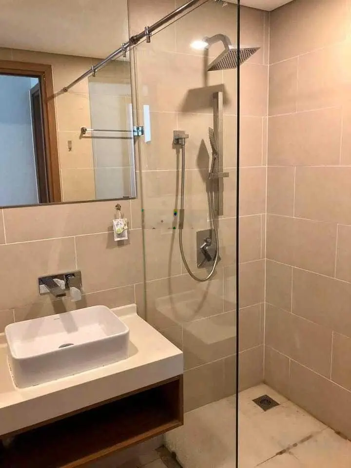 Cần bán lại căn hộ 88m2, hướng Đông Nam, view Bitexco, nội thất mới đẹp. Xem nhà ngay 0918 141 ***