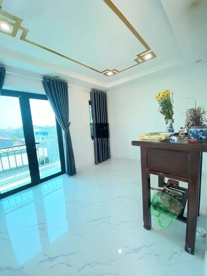 Nhà 4 tầng độc lập lô góc 2 mặt thoáng, có cầu thang máy, ô tô vào nhà tại Trang Quan An Đồng