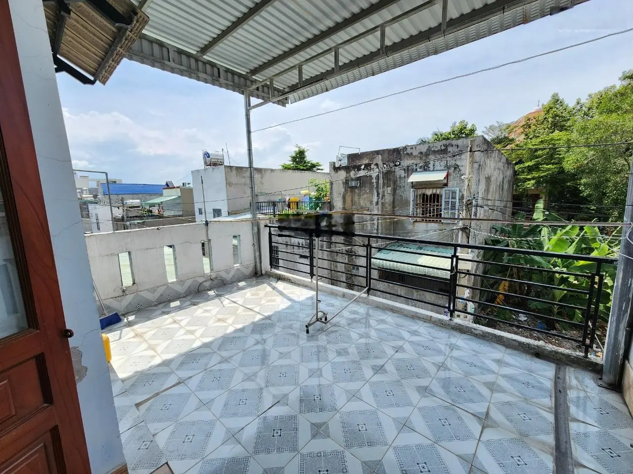 2 tỷ 5 Bán nhà 1 trệt 1 lầu cách đường An Phú 20 chỉ 30m P. An Phú TP. Thuận An