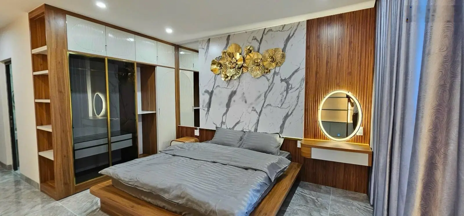 Chủ cần bán nhà đẹp nội thất đắt tiền mới 100% KĐT Hà Quang 2, gần công viên và trung tâm Nha Trang