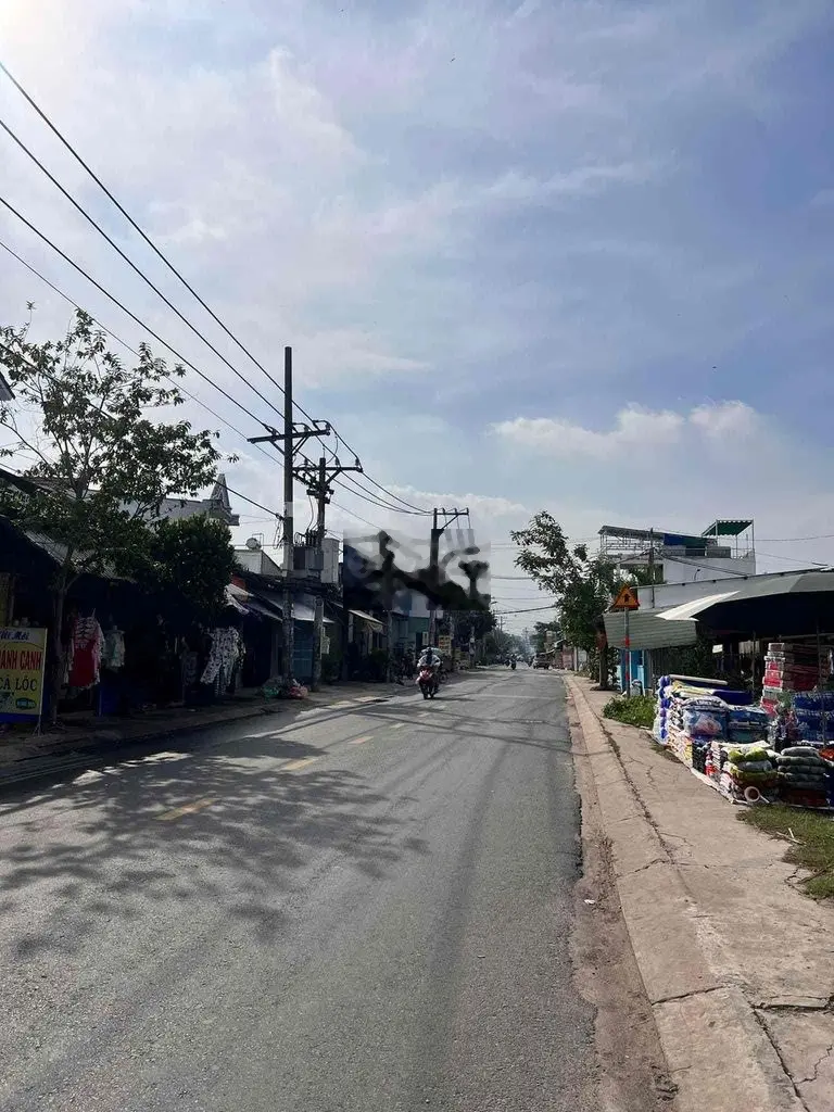 Đất MẶT TIỀN NGUYỄN THỊ NGÂU 5,5 x 33