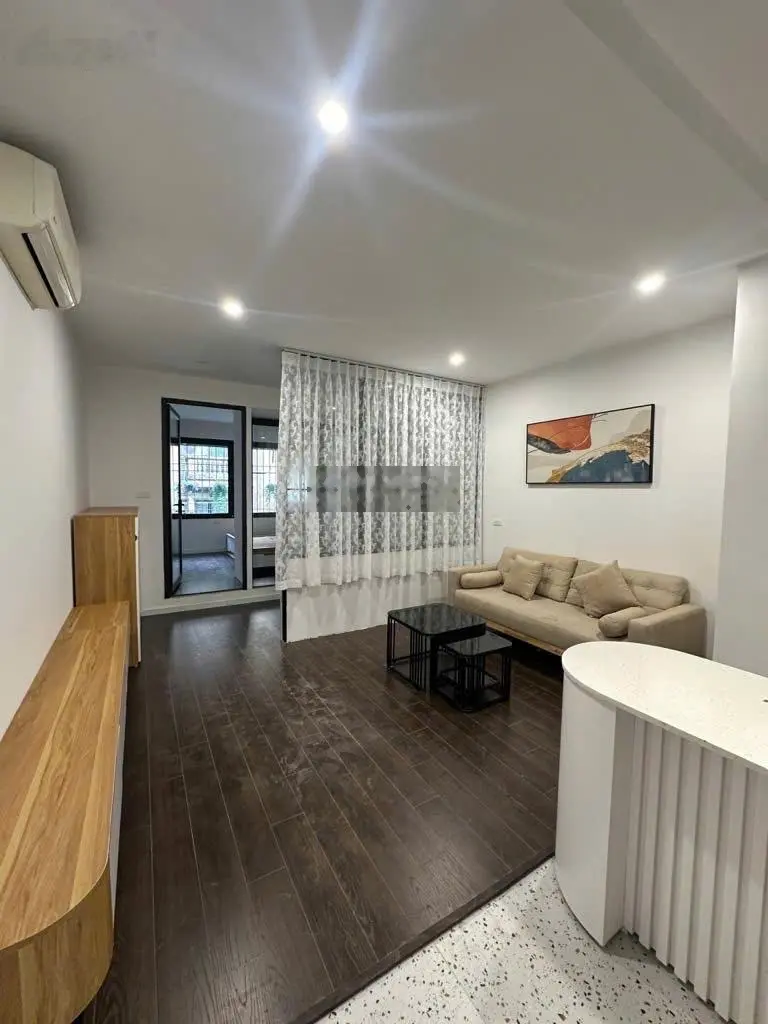 Bán tập thể nằm khu phân lô đầm trấu nhà đẹp ở luôn - 2 ngủ - phân lô ô tô đỗ ngày đêm giá 3.8 tỷ