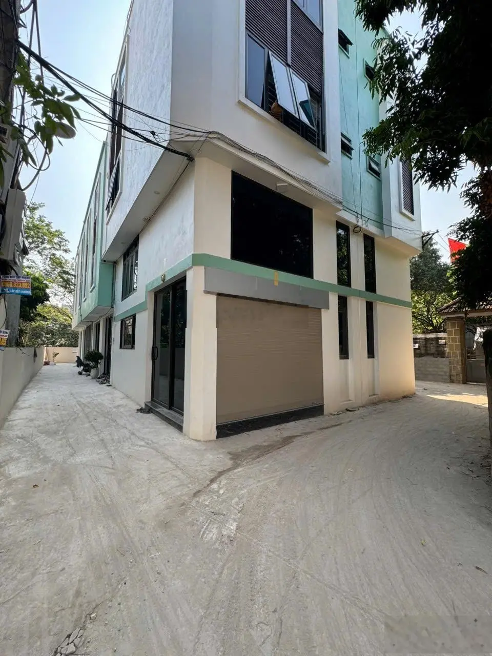 Nhận nhà mới đón tết 2025 - Phượng Đồng Phụng Châu. Nhà xây 3 tầng 39m2 ô tô đỗ sát - sẵn sổ đỏ