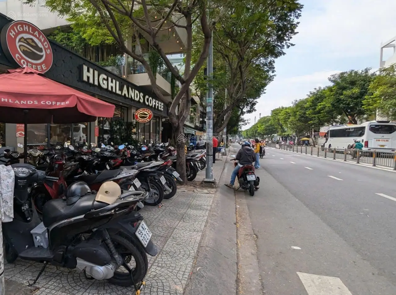 Nhà hiếm góc 2 mặt tiền đường nguyễn văn luông, quận 6, dt: 18,5 x21m , cho thuê 133tr giá 6x tỷ