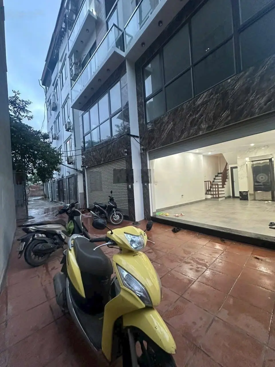 Nhà mới Đàm Quang Trung - Cổ Linh - Long Biên thang may lô góc, gara oto 45mxây 6 tầng 9.2 tỷ