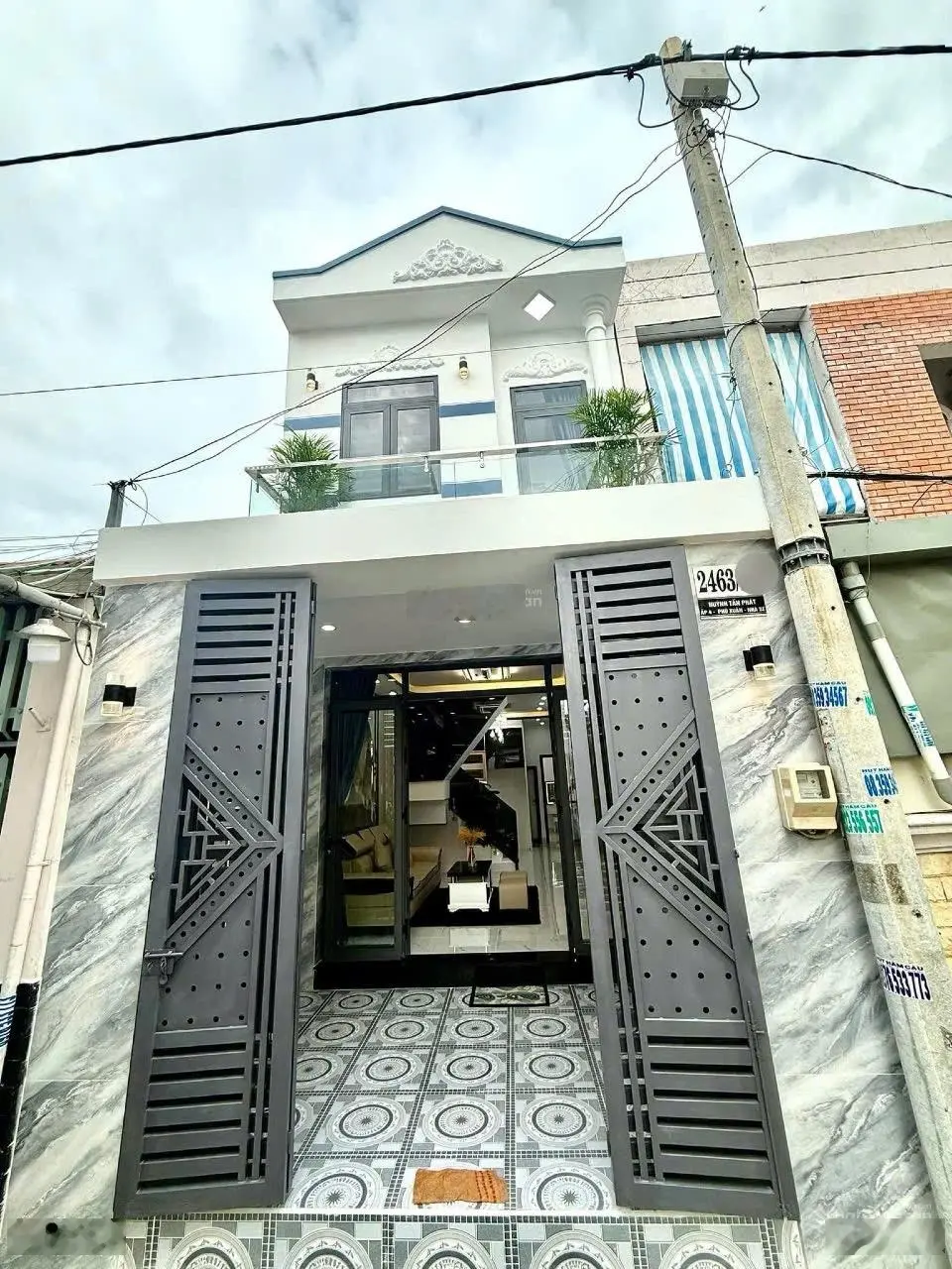 Nhà sổ hồng riêng chỉ 1 sẹc - có phòng tầng trệt cho người lớn tuổi