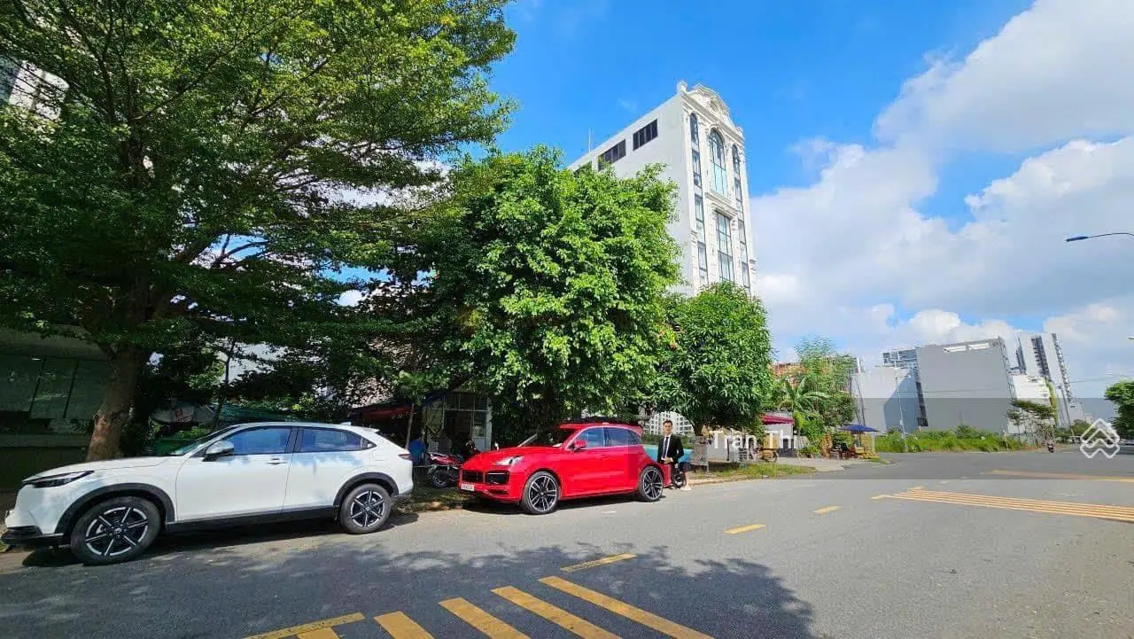 Bán đất mặt tiền Nguyễn Văn Kỉnh, Thạnh Mỹ Lợi, xây dựng cao tầng DT: 10x20m, chỉ 200 triệu/m2