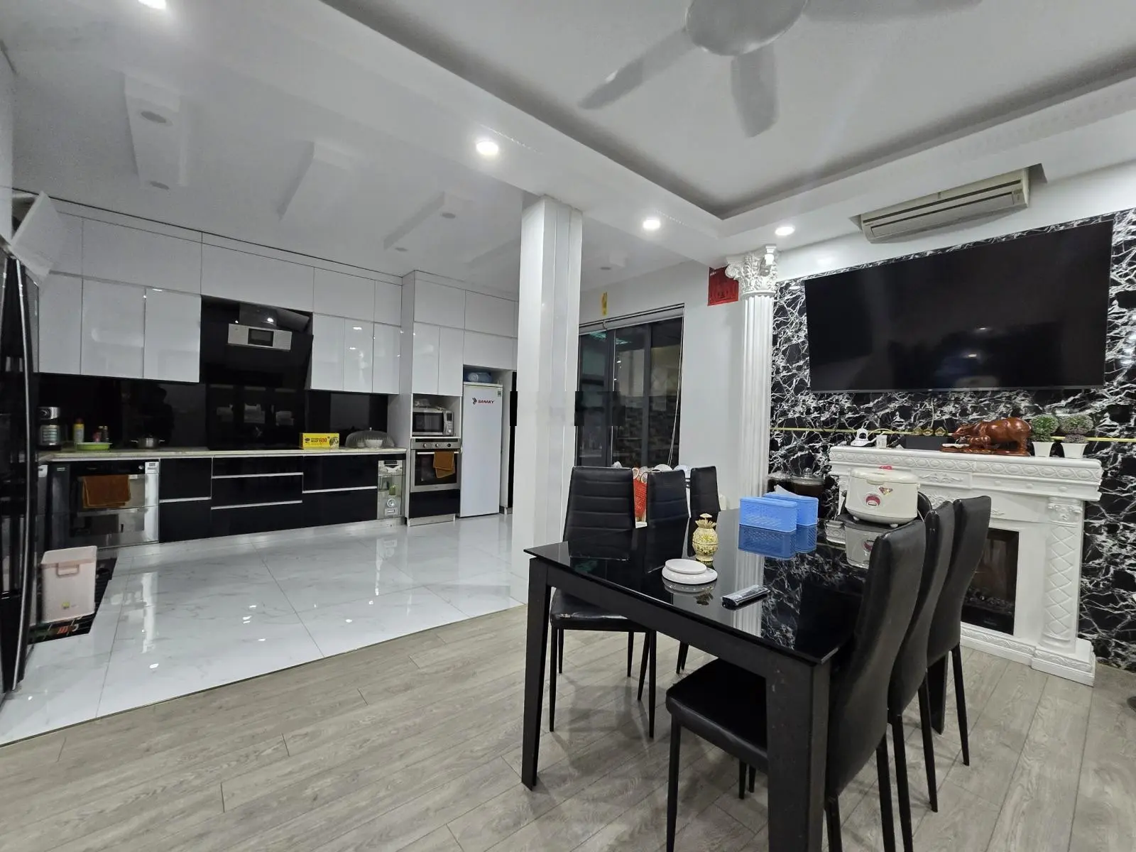 Bán biệt thự song lập Gamuda 190m2 đầy đủ nội thất vị trí đẹp cạnh công viên 0904 744 ***