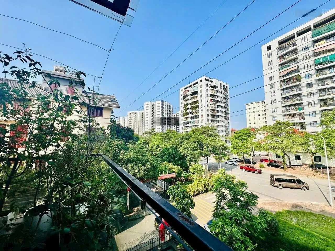 Bán Biệt Thự Phố Sài Đồng_Vỉa Hè rộng_Kinh doanh_văn phòng đẹp.Dt:216m2,5 tầng,mt:12,9m.45,9 tỷ TL