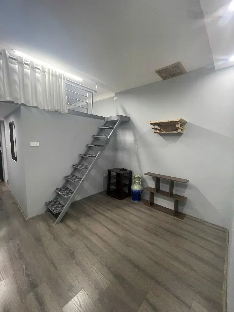 Bán gấp nhà tập thể vĩnh hồ 24/50m 2,65 tỷ, 2 pn,gác xép, ngõ đẹp rộng thoáng,ở luôn
