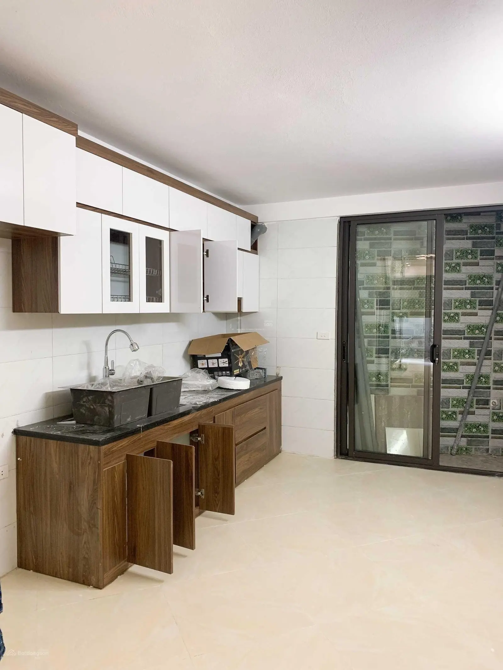 Chính chủ bán nhà xây mới đường Ngô Quyền Hà Đông ngõ thông ô tô đỗ cửa KD tốt 40m2 giá chỉ 7tỷ