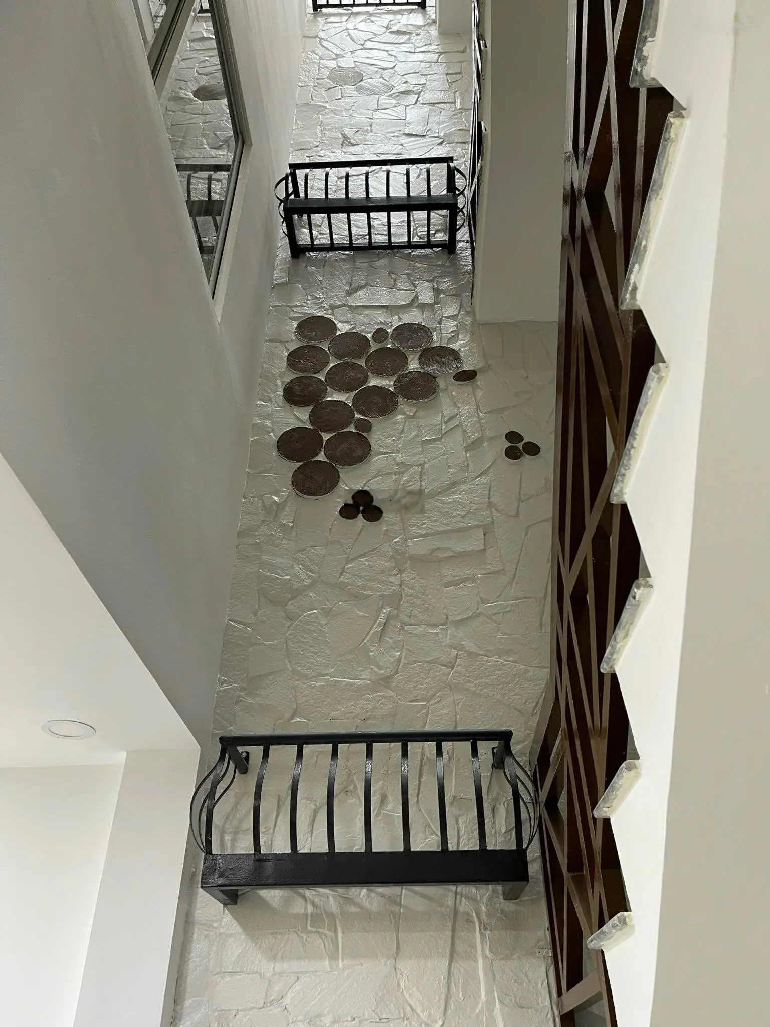 bán gấp căn nhà 72m2 Giá 5tỷ8 ngay Duy Tân Phường 15 Phú Nhuận, sổ hổng riêng, dân cư đông