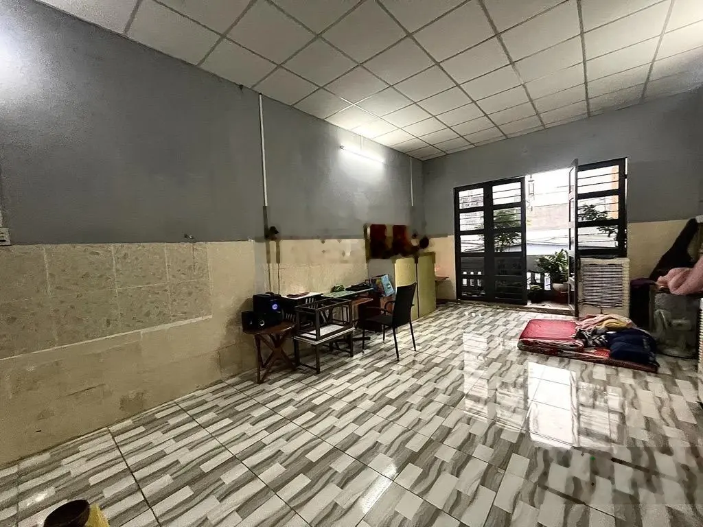 Xe hơi đậu cửa - 60m2 - linh trung thủ đức - nhỉnh 6 tỷ