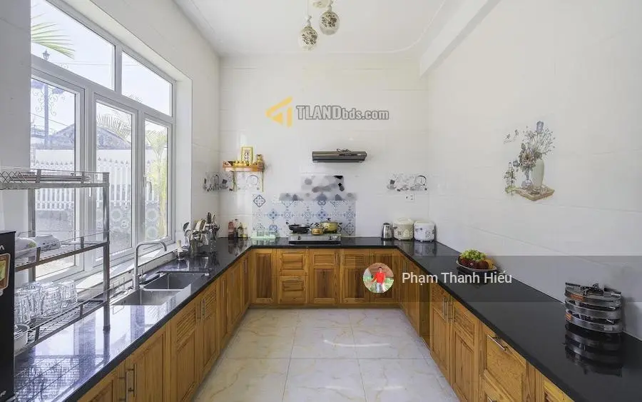 Villa 4 tầng hẻm ô tô lớn Mai Anh Đào, P8, Đà Lạt, mặt tiền 25.27m đối diện thung lũng tình yêu