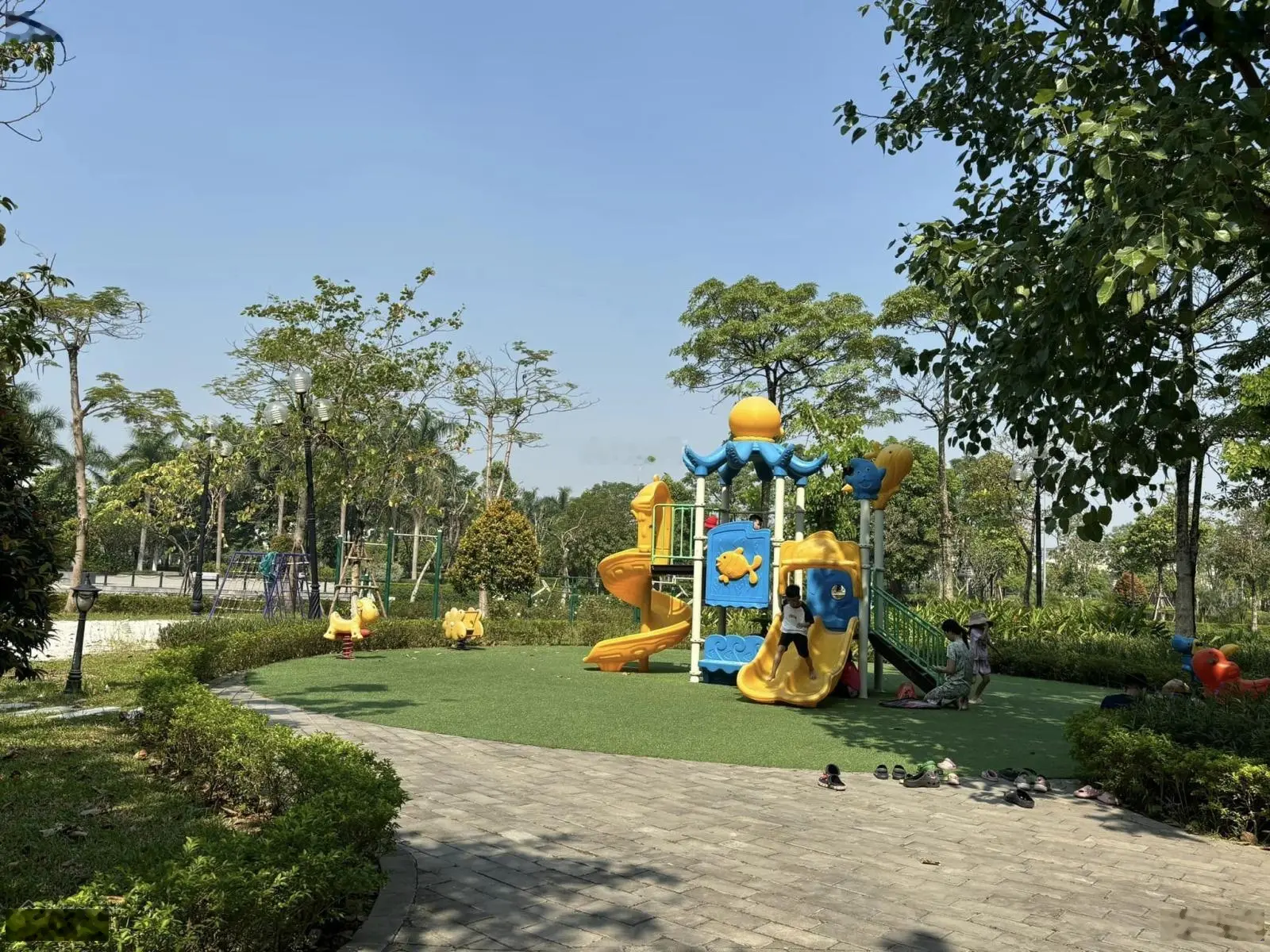 Chính chủ gửi bán căn 2 ngủ chung cư Moonlight 1