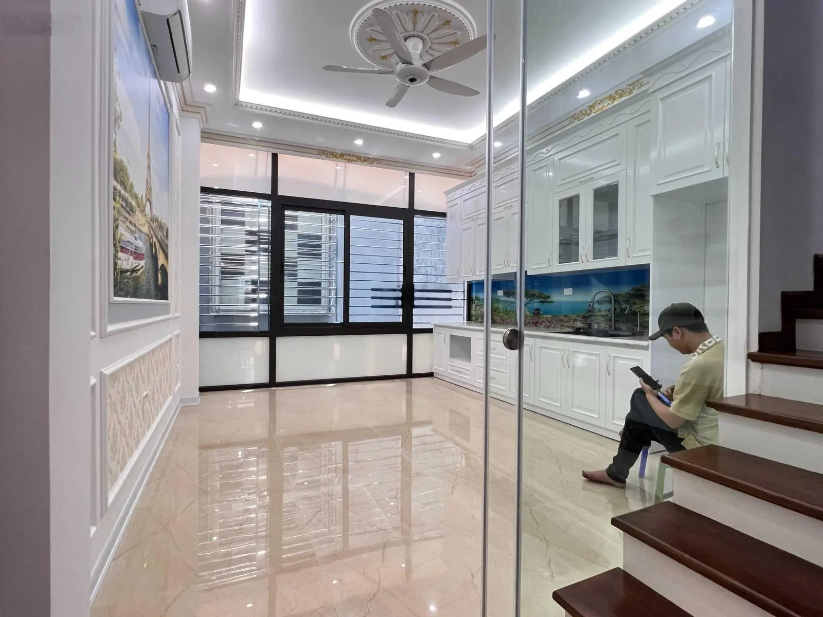 Kinh doanh sầm uất, ô tô 7 chỗ, thang máy xịn sò, đẹp long lanh 56m2 5 tầng Xuân La Tây Hồ, 11 tỷ