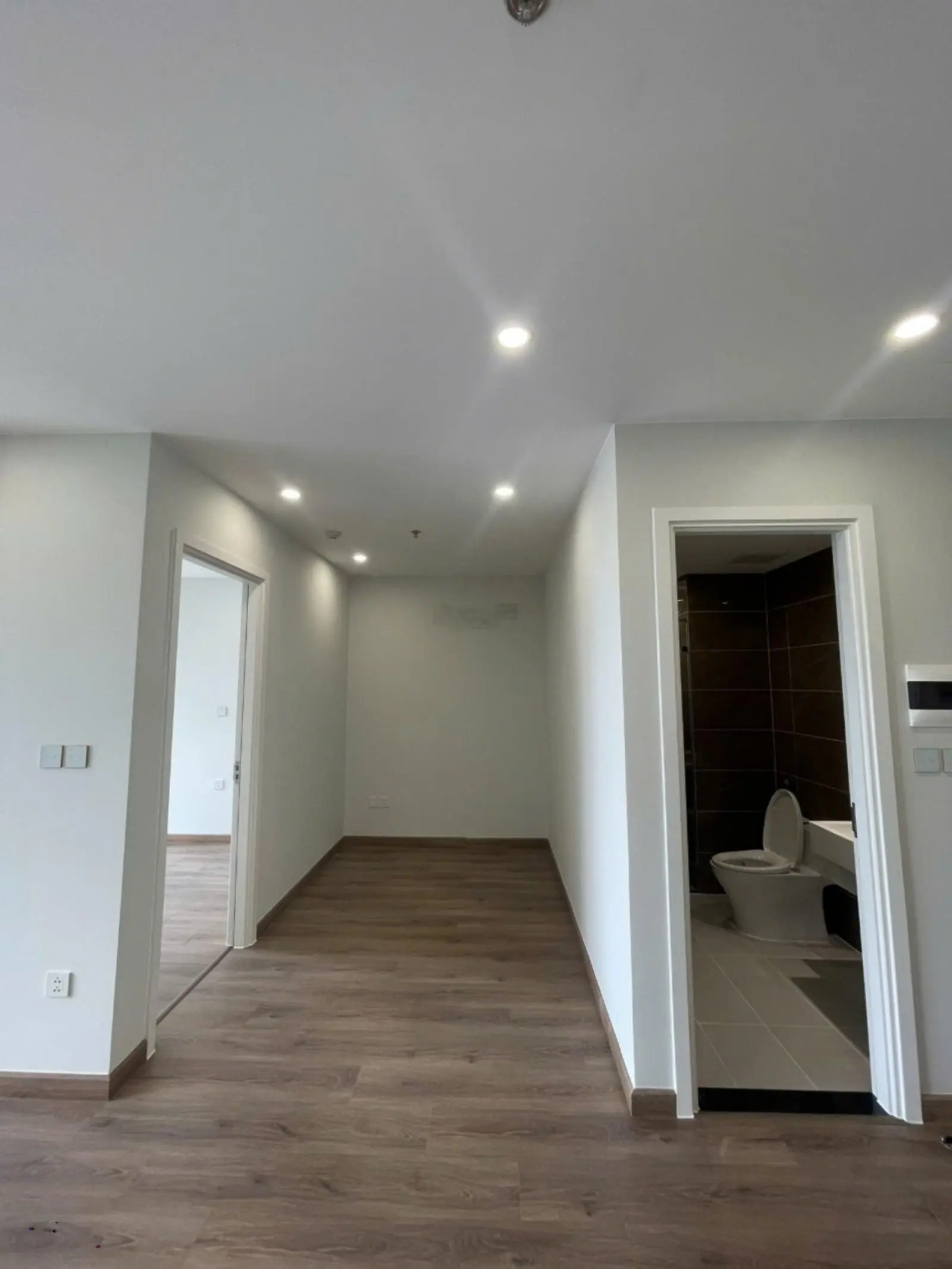 BÁN GẤP CĂN HỘ 1 PN+ 3,2 TỶ TẠI Imperia Smart City (I3), 43m2 Hướng ĐN - Sẵn sổ đỏ