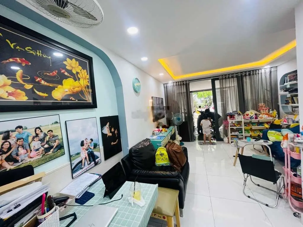 Bán nhà 2 tầng HXH 52m2 Giáp khu Tên Lửa, Aoen Mall Bình Tân hơn 3 tỷ