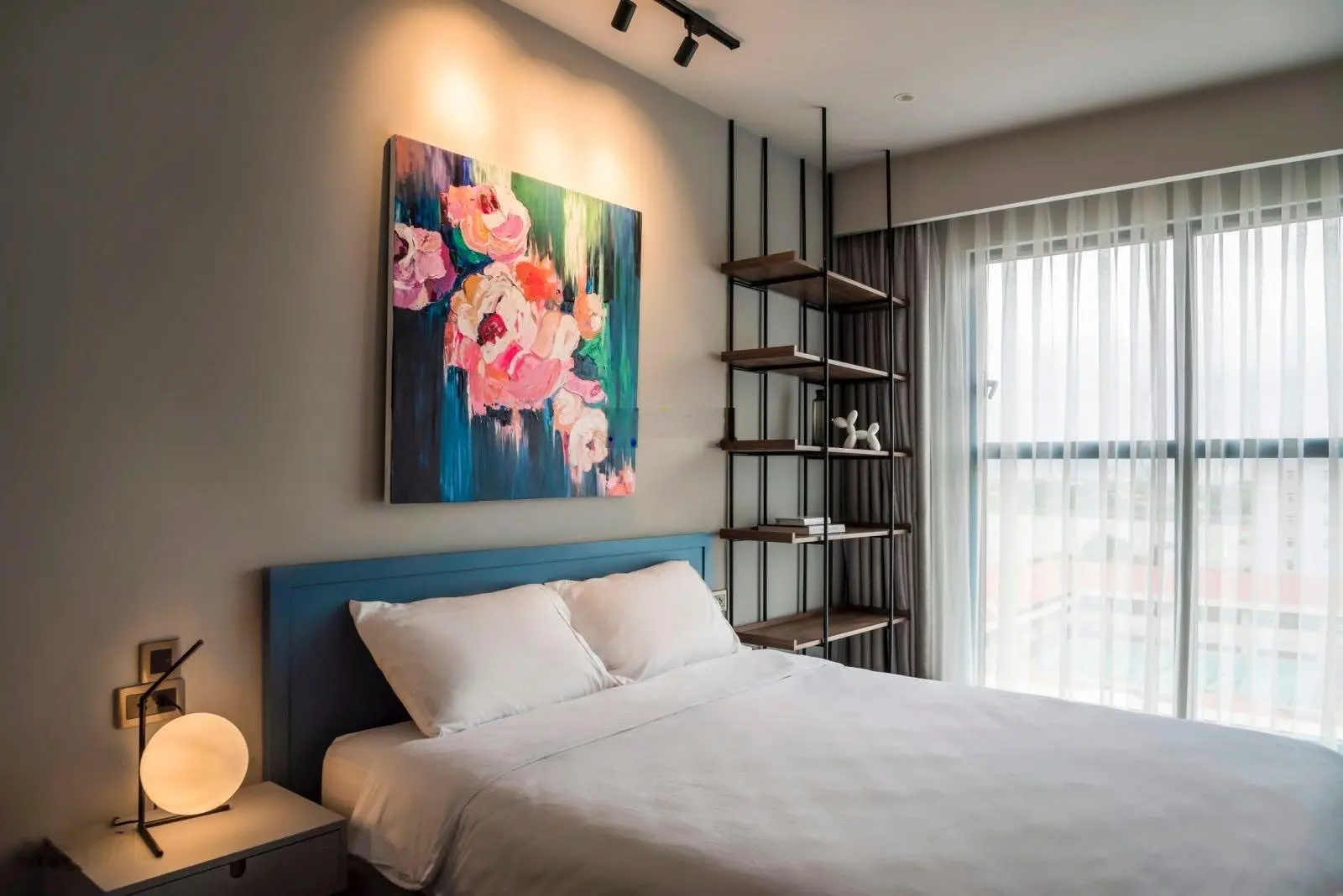 Bán gấp CH cao cấp Saigon Royal 86m2 - 2PN2WC. View sông SG. Full NT/ 8,2tỷ (bao gồm sổ, thuế phí)