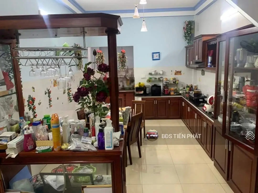Nhà bán 350/ Lê Văn Quới, P.BHHA, Q.BT. DT: (4x17)m, đúc 1 trệt 2 lầu, ST, 4PN, 4WC. Giá 6.5 tỷ TL