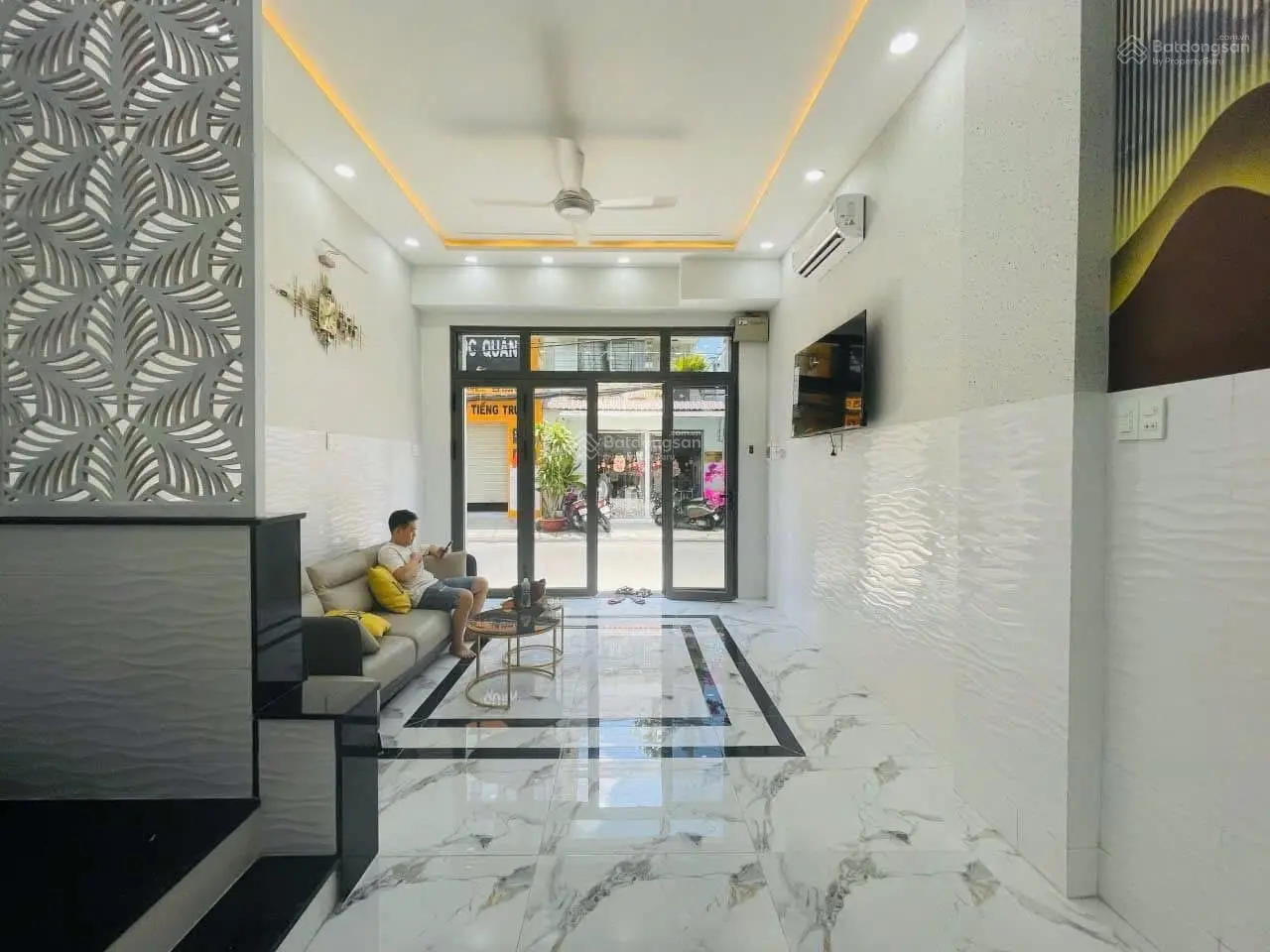 Bán nhà Mặt Tiền hẻm 8m Kinh doanh 256/29A Phan Huy Ích P12 3 tầng (4x13m)