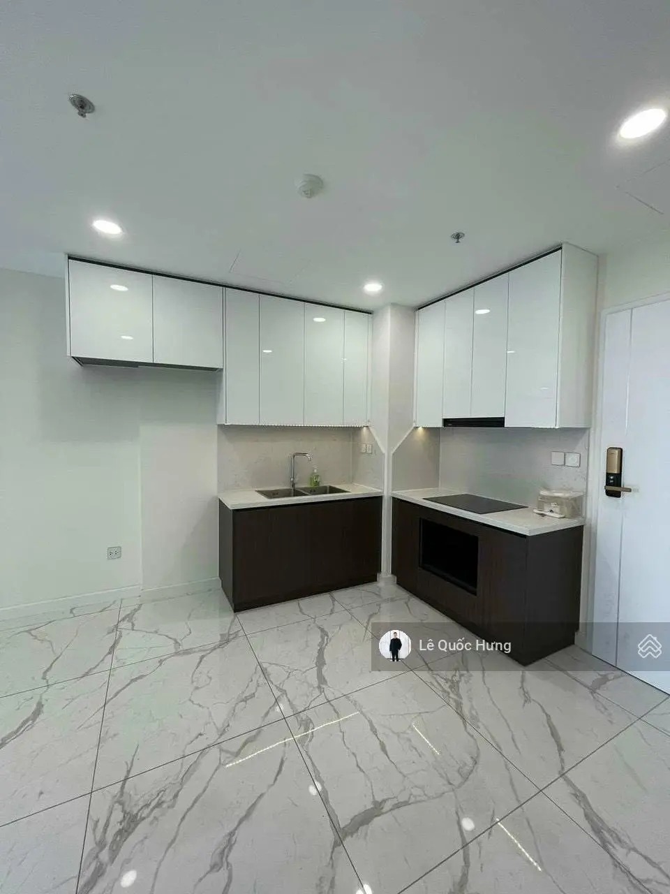 Bán Văn Phòng Đa Năng (2PN+2WC) DT 70m2 tầng trung giá 2ty800 (Bao thuế phí)