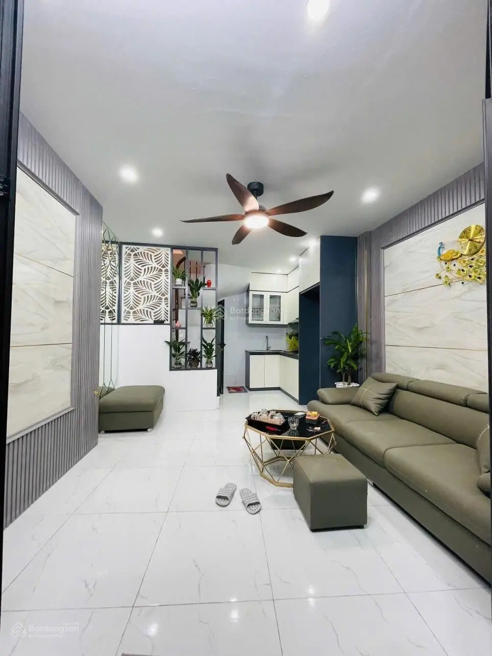 Bán nhà ở luôn quận Hai Bà Trưng, ngõ 107 Trần Khát Chân: 23/30m2 x 5 tầng, 4 ngủ khép kín