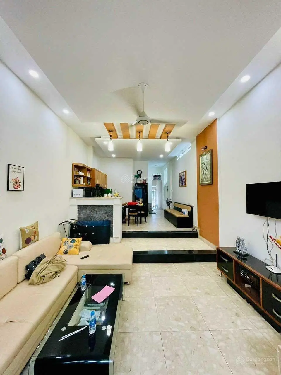 Ngang lớn khó tìm, Bán nhà MT Huỳnh Văn Bánh, Phú Nhuận, 2 tầng 6,4x15,9m HĐT 45 triệu, Giá 25,9 tỷ