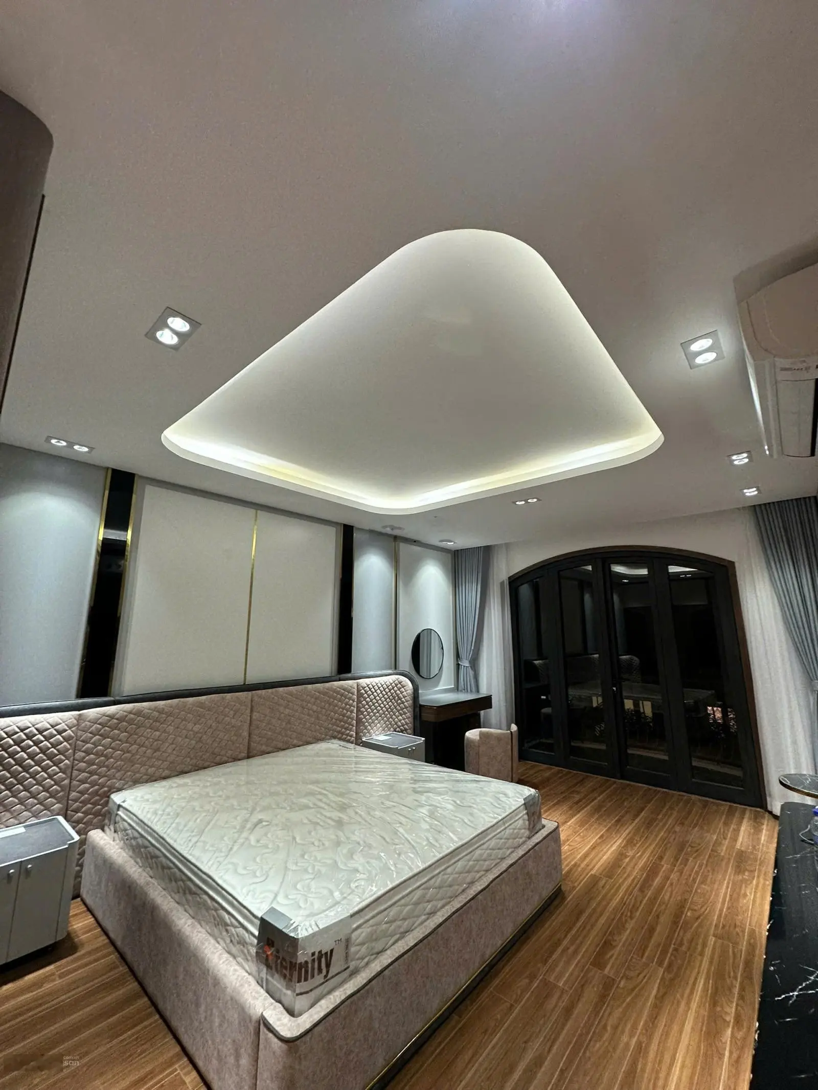 Cọ Xanh 8 - Vinhomes Ocean Park 2, 10.2 tỷ, 52m2 có thang máy full đồ
