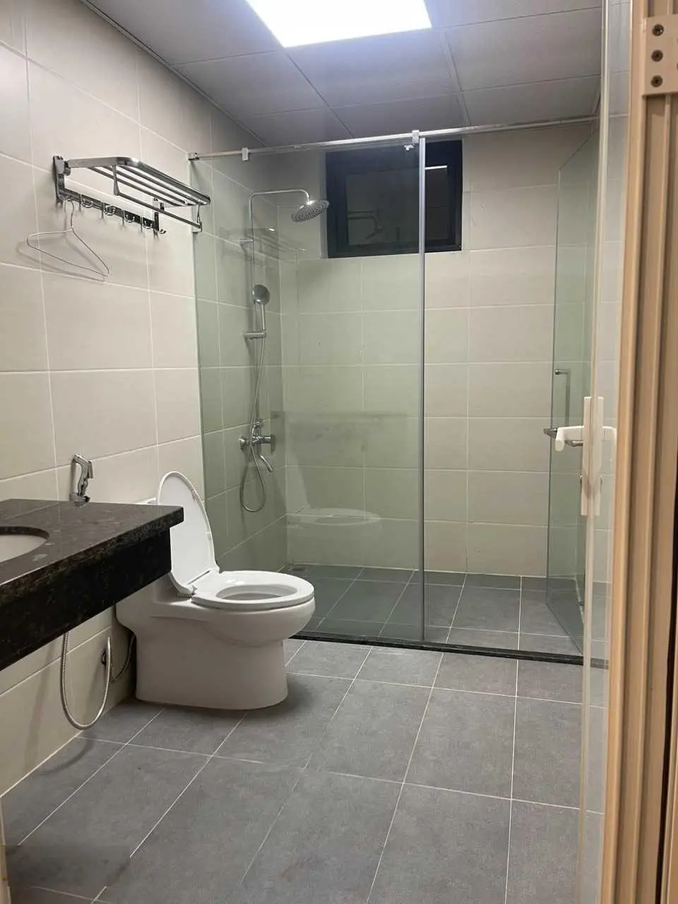 Tôi chính chủ cần bán căn hộ CC Carilon 7 Q. Tân Phú, 2PN, 71m2, giá: 3tỷ3, LH: 0898 523 *** Như Ý