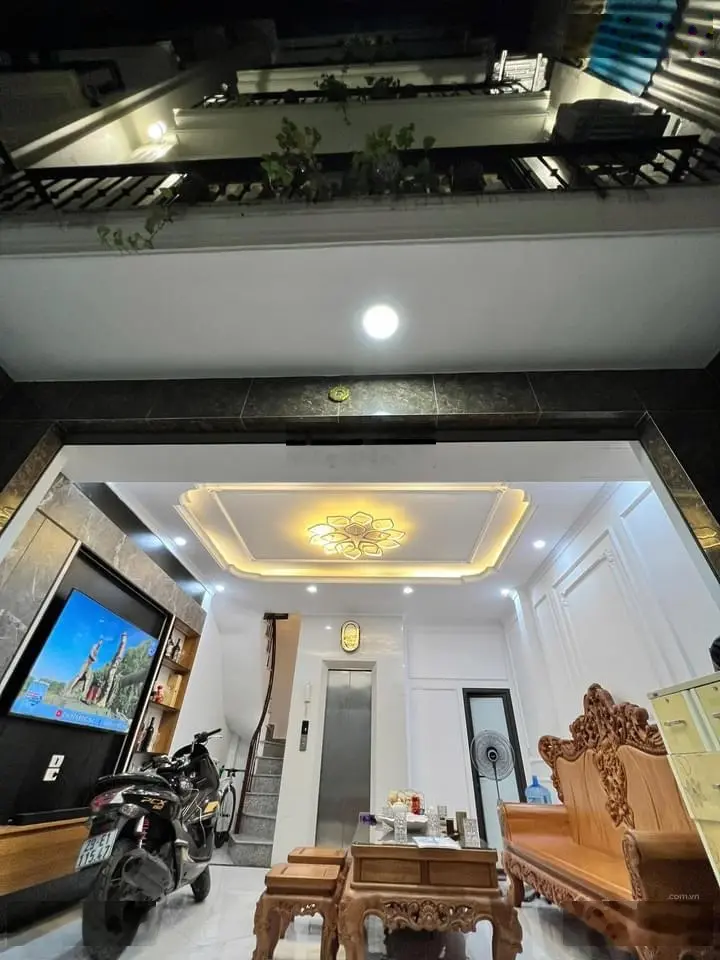 Bán GẤP- Siêu phầm - Cát Linh - Đống Đa - Thang Máy- Nhà Đẹp - Dt :34m2/7tầng/4,8mMT*Nhỉnh 9 tỷ