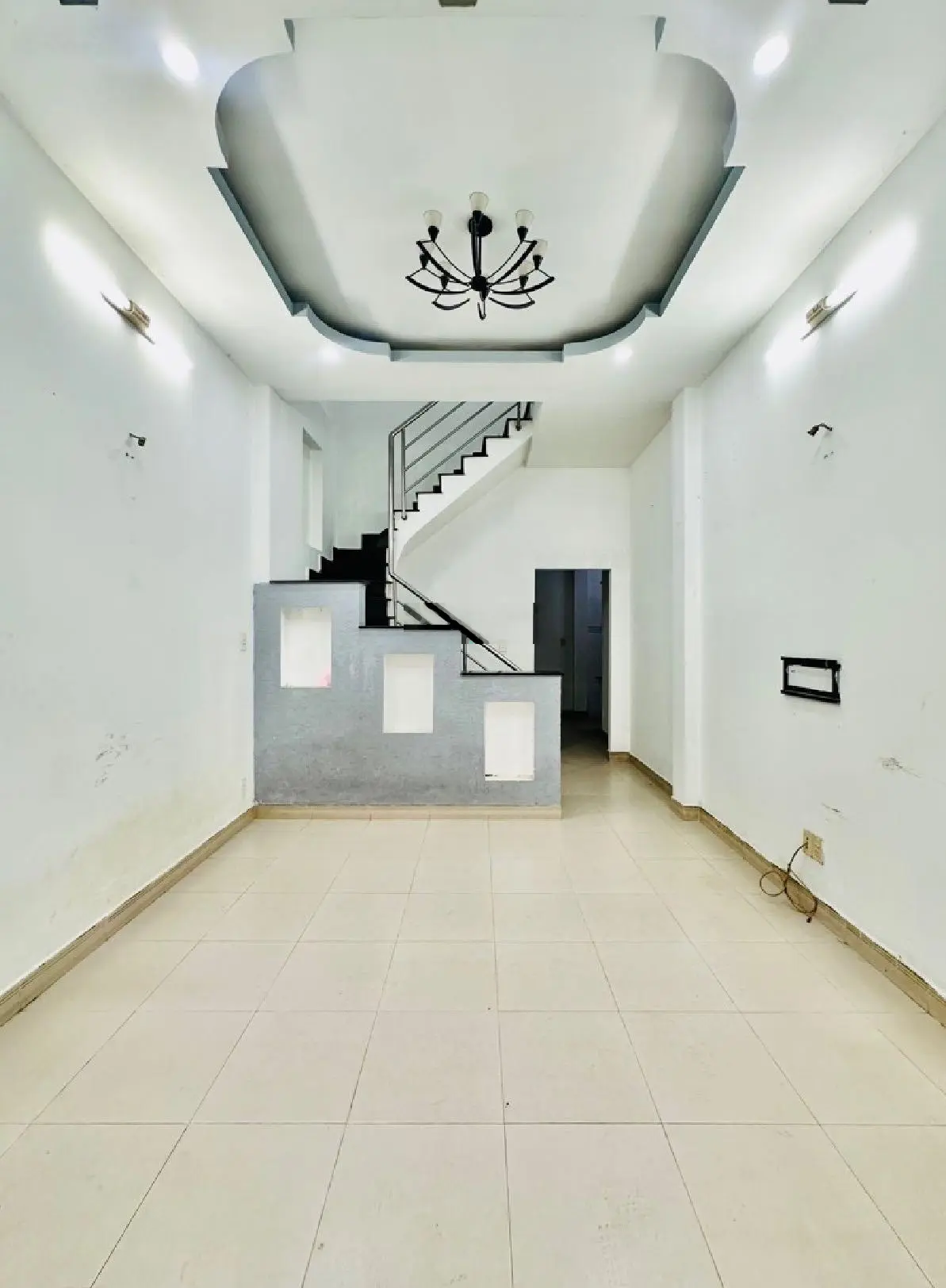 HÀNG NGỘP - Gấp bán nhà 2 tầng Thống Nhất - 46m2, hạ 400tr chỉ 3.6 tỷ, hẻm 3m cách mặt tiền 2 căn.