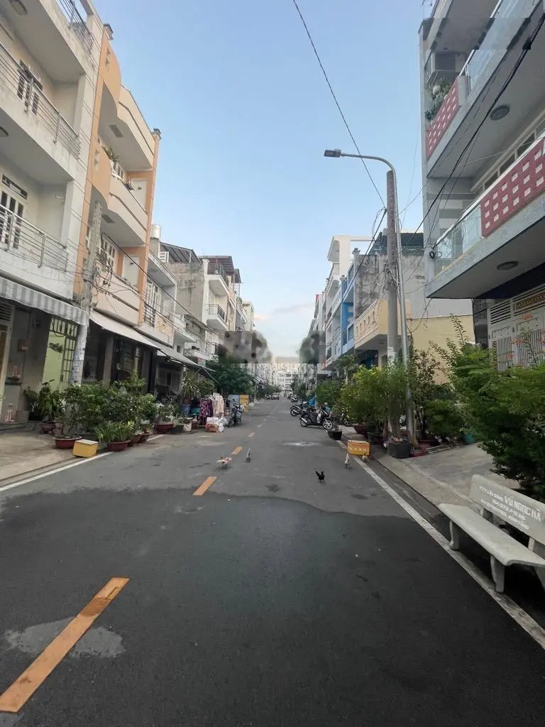 Bán đất tặng nhà- khu phân lô bình phú- quận 6- kế công viên- 64m2- 3 tầng- 3pn- giá 6.9 tỷ tl.