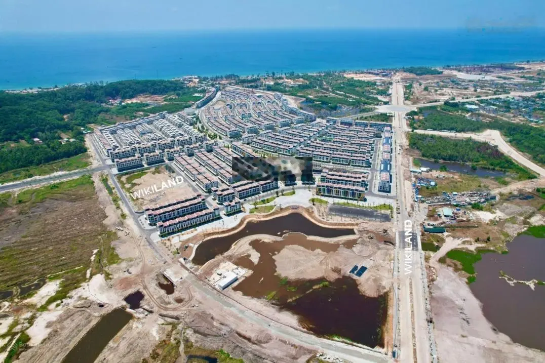 Bán biệt thự Phú Quốc cách Bãi Trường 300m - giá chỉ 24,5 tỷ - sở hữu lâu dài