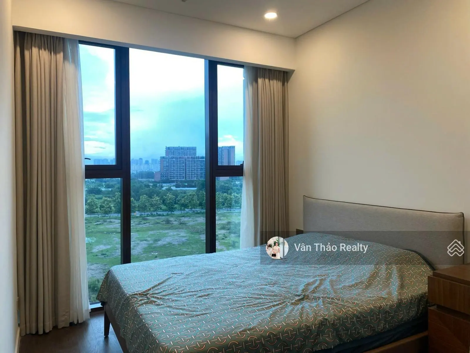View trực diện sông + Landmark 81 - Căn hộ 4PN Metropole Thu Thiem full nội thất - 2p di chuyển Q1