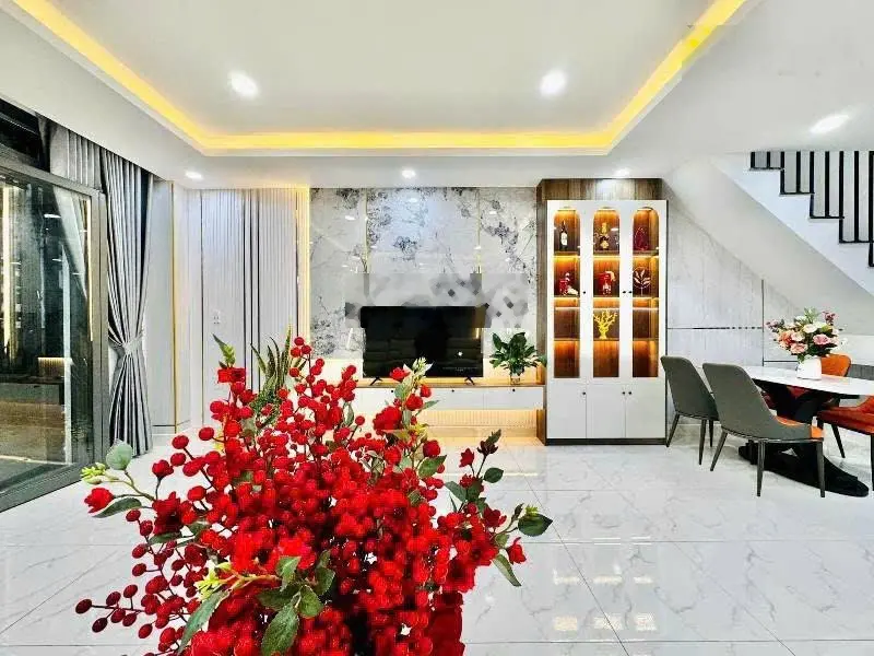 Bán nhà Nguyễn Kiệm, Gò Vấp 55m2 giá 3 tỷ 820, sổ hồng riêng