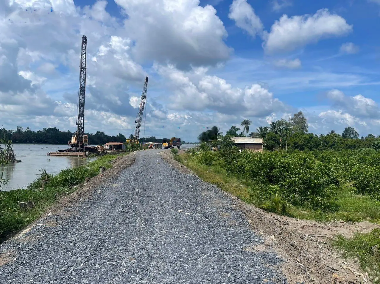 1000m2 view sông VCĐ, đg ô tô tải ngay đất cách 816 chỉ 600, KV chuyển thổ
