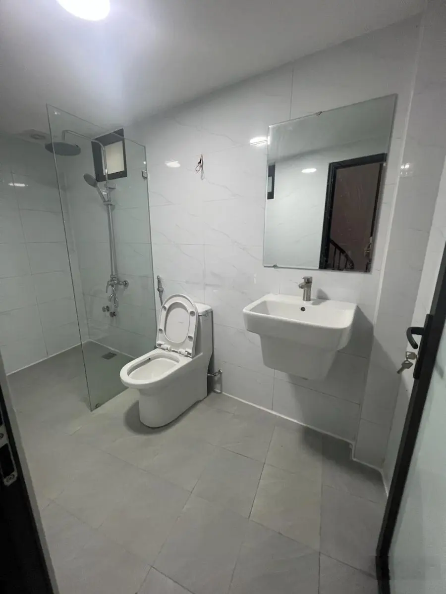 Ngọc Khánh - Ba Đình 55m2 / 6 tầng / MT 5m. Giá: 9.7tỷ