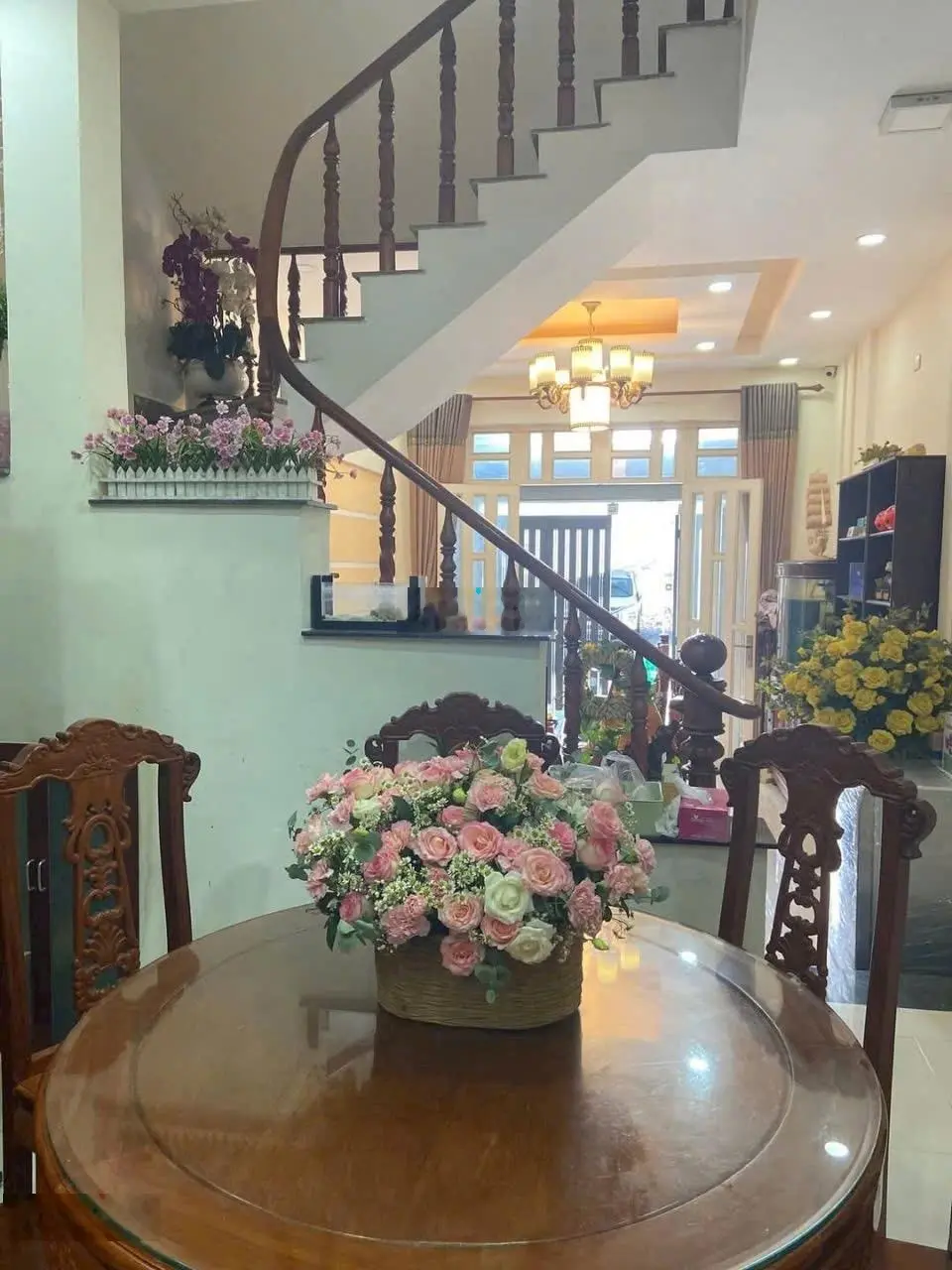 Bán nhà 2 tầng ngay ngã tư Bình Triệu Thủ Đức, 91m2, giá 8,6 tỷ, sổ hồng sang tên ngay, hẻm xe tải