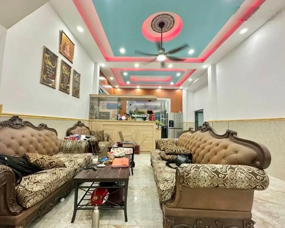 Xe hơi ngủ trong nhà. 170m2 (7,5x22)m. Nhà 1T 1L (3PN, 3WC), sổ hoàn công, tặng nội thất