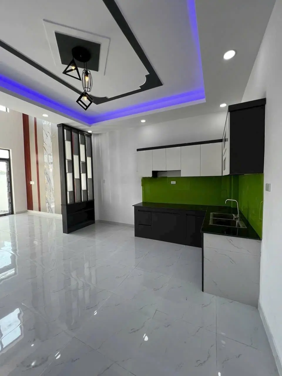 Bán nhà 1T1 lửng mới xây, tặng nội thất cơ bản, thích hợp cho gia đình 2 - 4 người ở, SHR