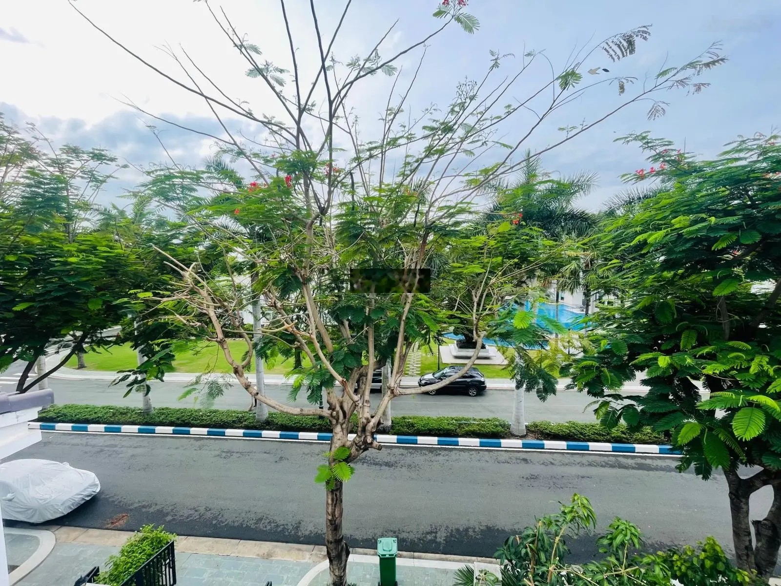 Bán biệt thự full nội thất mặt tiền 20m khu vip The Venica - Khang Điền