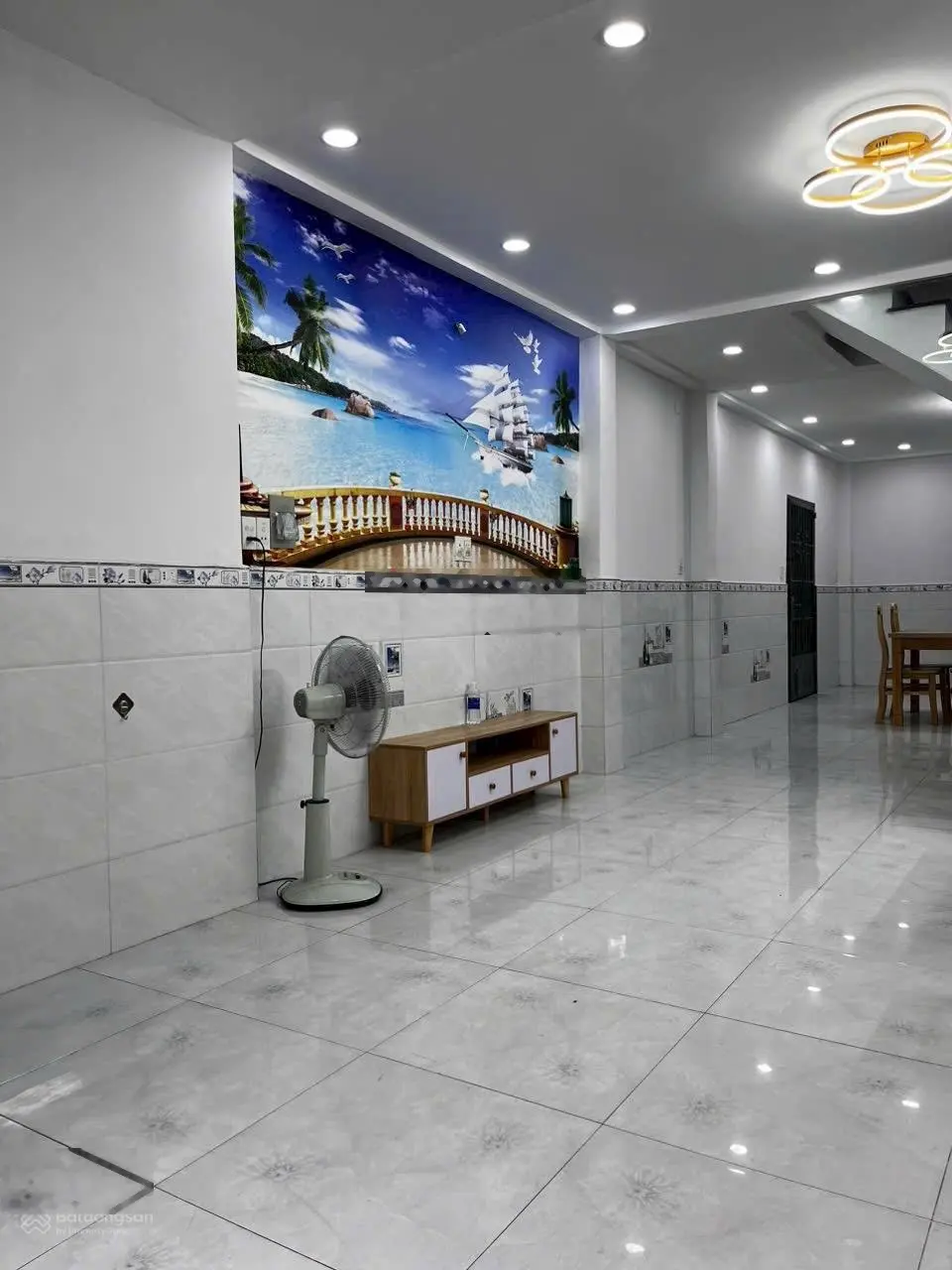 Kẹt vốn bán gấp nhà đẹp 1T1L hẻm oto Thăng Long, P4, Tân Bình. Giá hấp dẫn 3tỷ750/căn 99m2. Sẵn sổ.