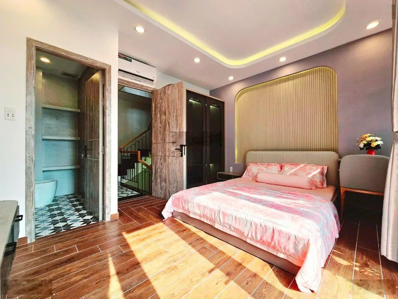 Nhà đẹp bình tân - full nội thất - 3 tầng - ngang 4,2m - giá bán 5,6 tỷ - ngay chợ gò xoài