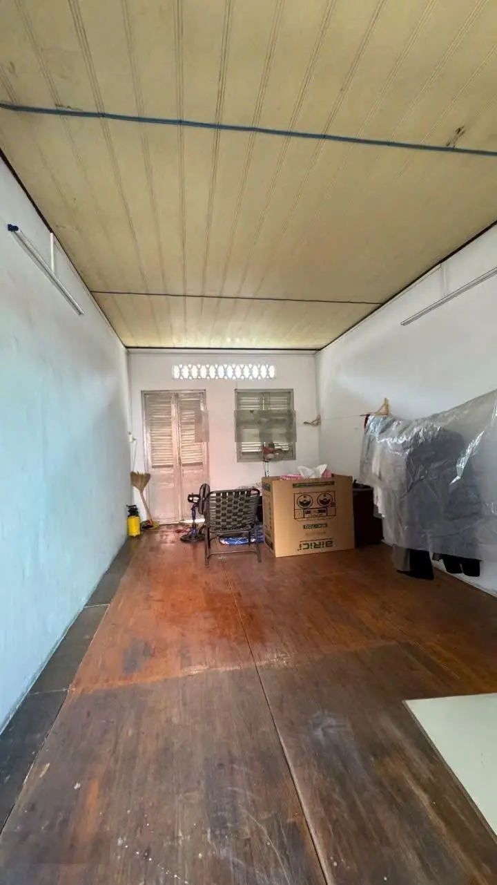 Nhà 2 tầng hẻm 3,0m Lê Đại Hành. DT: 4,1 x 19,0 NH 5,3m (80,4m2). Vũ Lộc Phát 0934033188