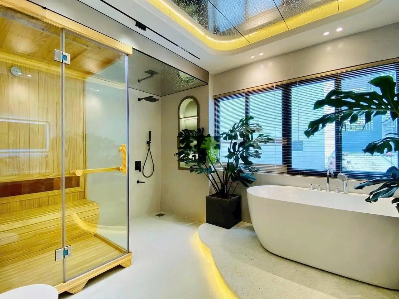 Bán Nhanh tại Phan Xích Long, 60m2, 3PN + 3WC, đang cho thuê 18TR/Tháng chỉ có GIÁ 2tỷ850