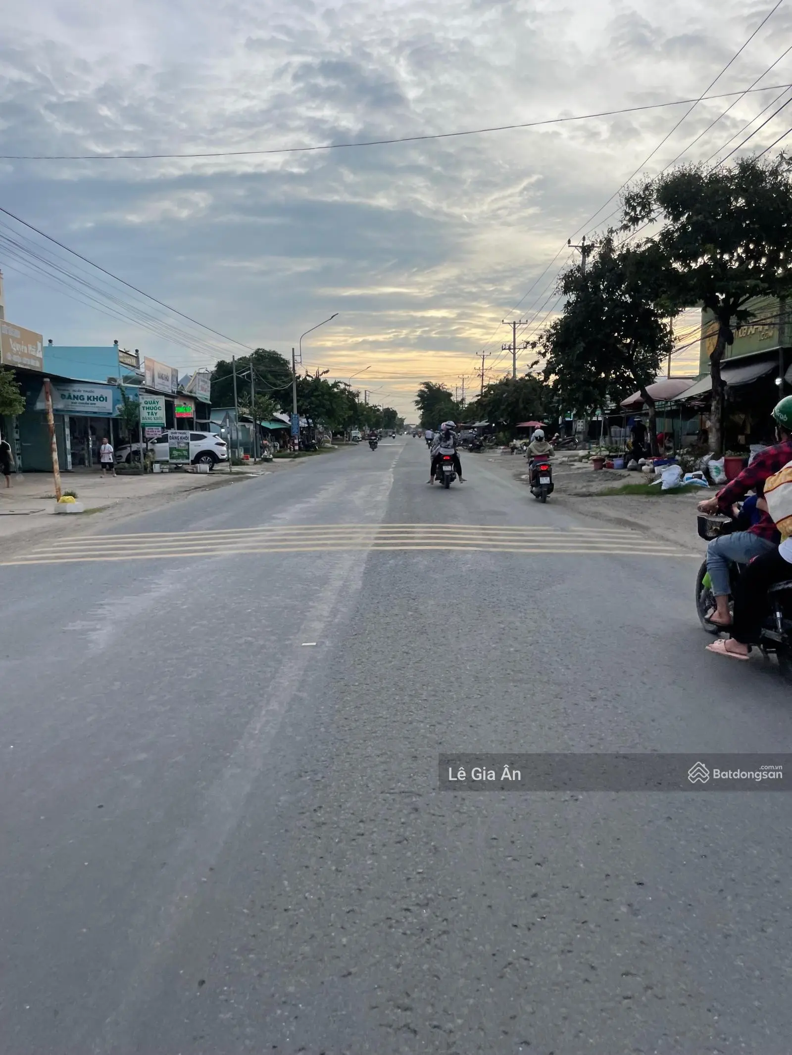 Cần bán gấp đất 120m2/550tr SHR tại đường D10, Phường 7, Trà Vinh gần GO! Trà Vinh, full thổ cư