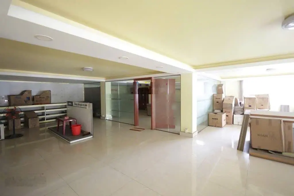 Bán tòa nhà 5 tầng mặt tiền Hà Huy Giáp Ngã Tư Ga- Thạnh Lộc-Thanh Xuân- 269m2