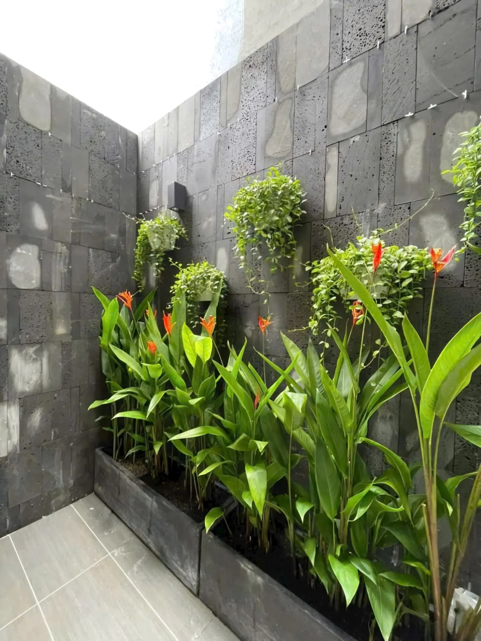 Bán căn nhà phố 3 lầu full nội thất cao cấp mới, đường Hà Huy Giáp. (giá chỉ hơn 6 ỷ)